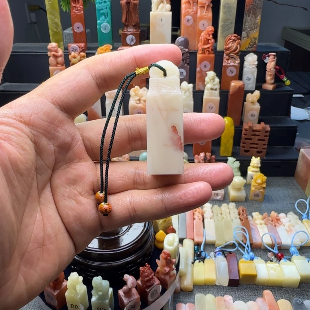 寿山石印石吉祥如意钮