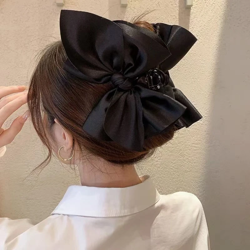 瑶瑶同款不规则缎面布艺马尾夹鲨鱼夹