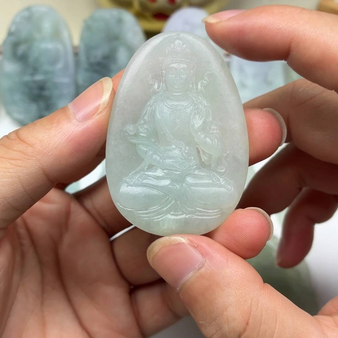 未镶嵌定制翡翠观音