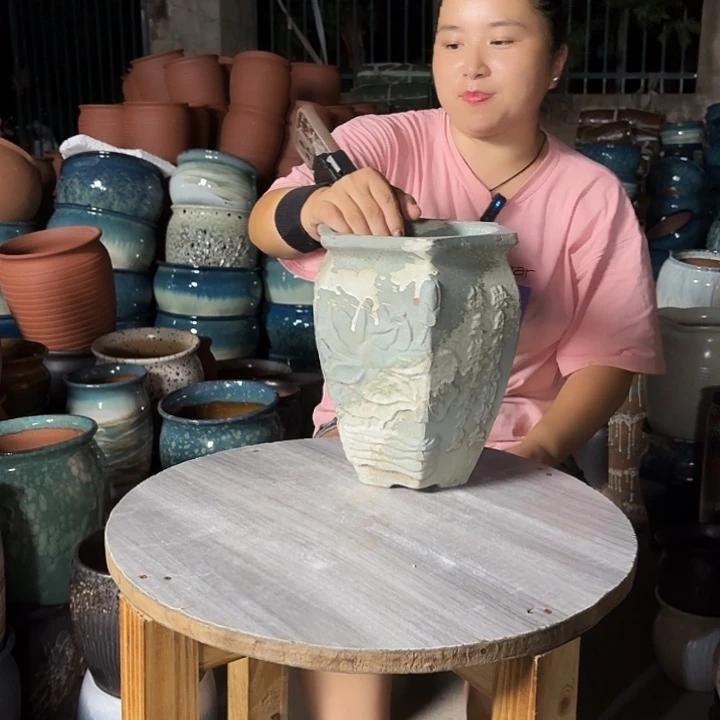 18/24瑕疵一个盆子