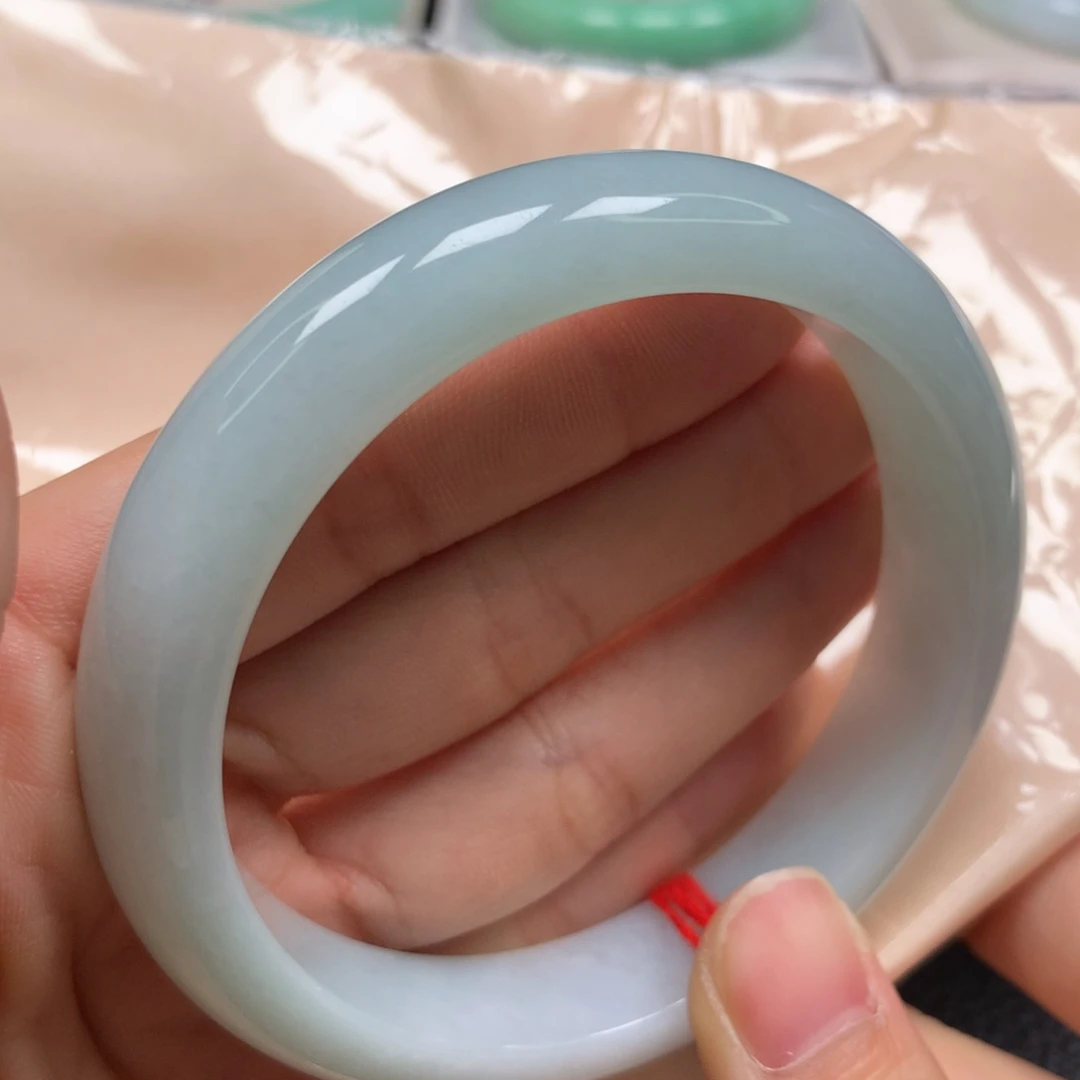 翡翠未镶嵌手镯老坑细腻冰晴绿6162