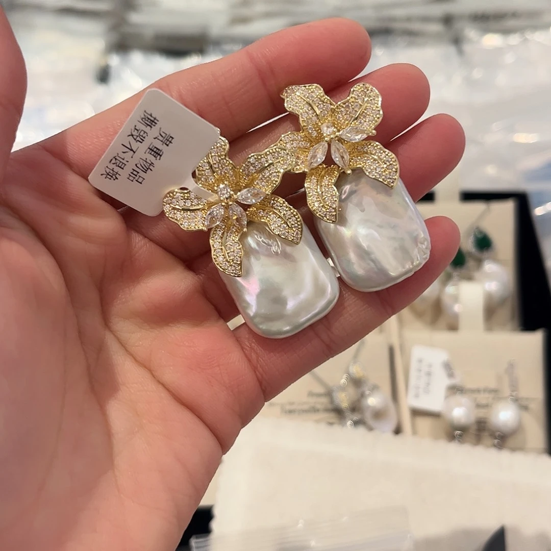 淡水珍珠耳饰合金