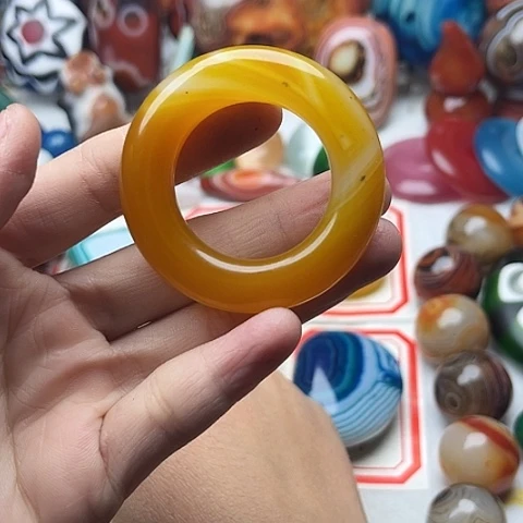 玛瑙/玉髓颈饰未镶嵌