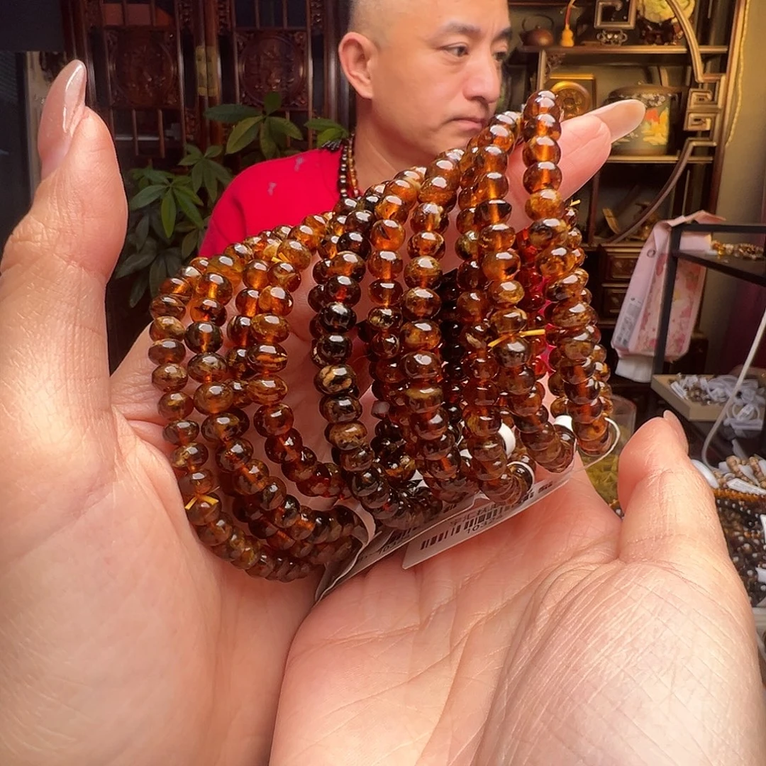 琥珀未镶嵌裸石抚顺琥珀10324六多样性发其一