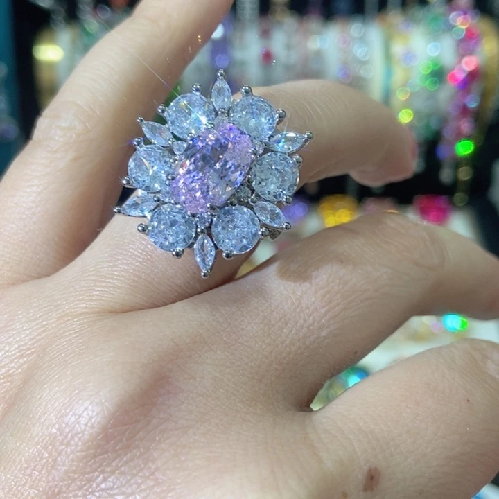 66锆石（处理）戒指