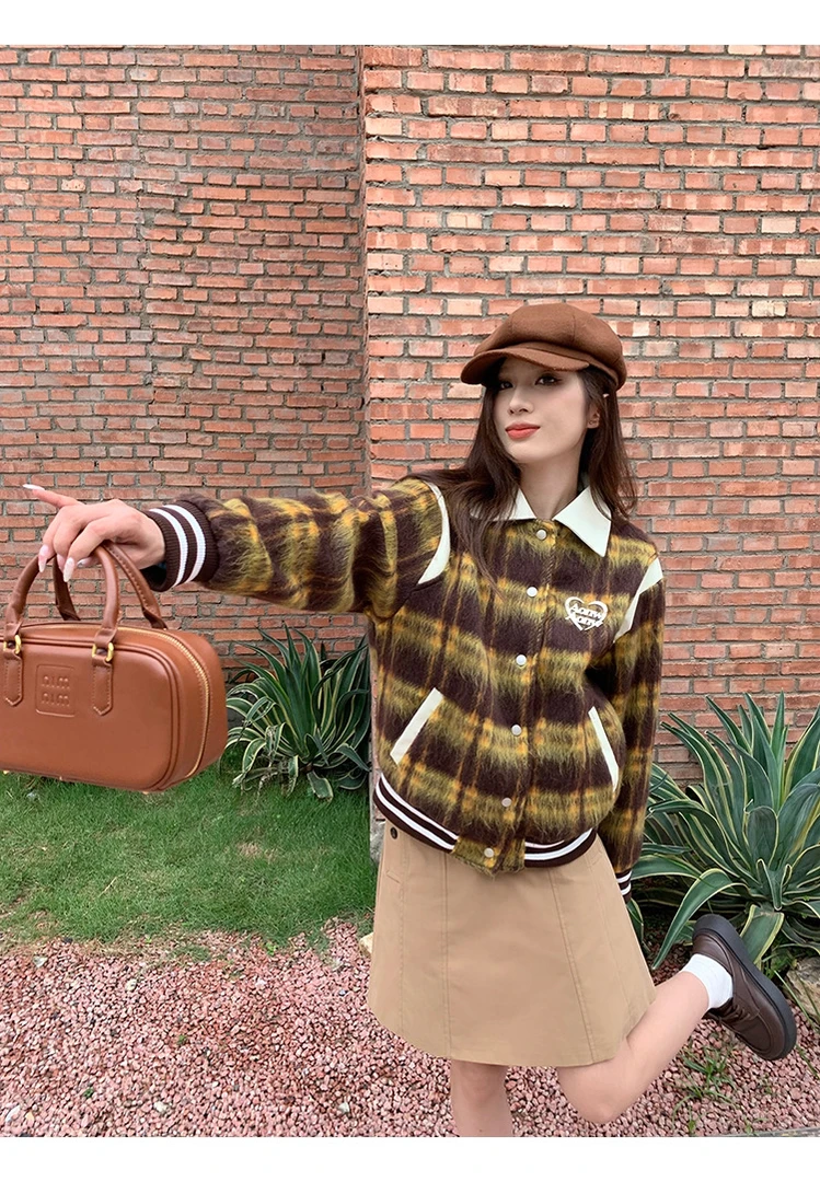 毛格子靓发发白领外套