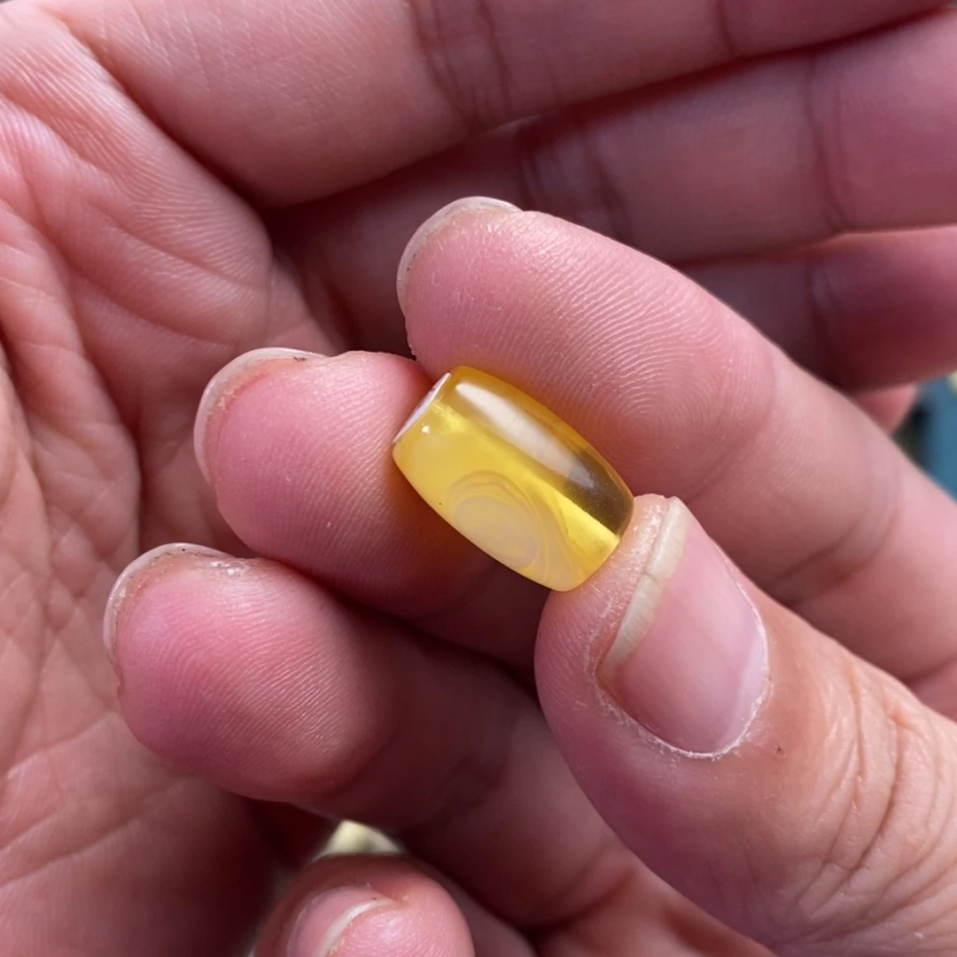 琥珀未镶嵌裸石10.3*15.8mm