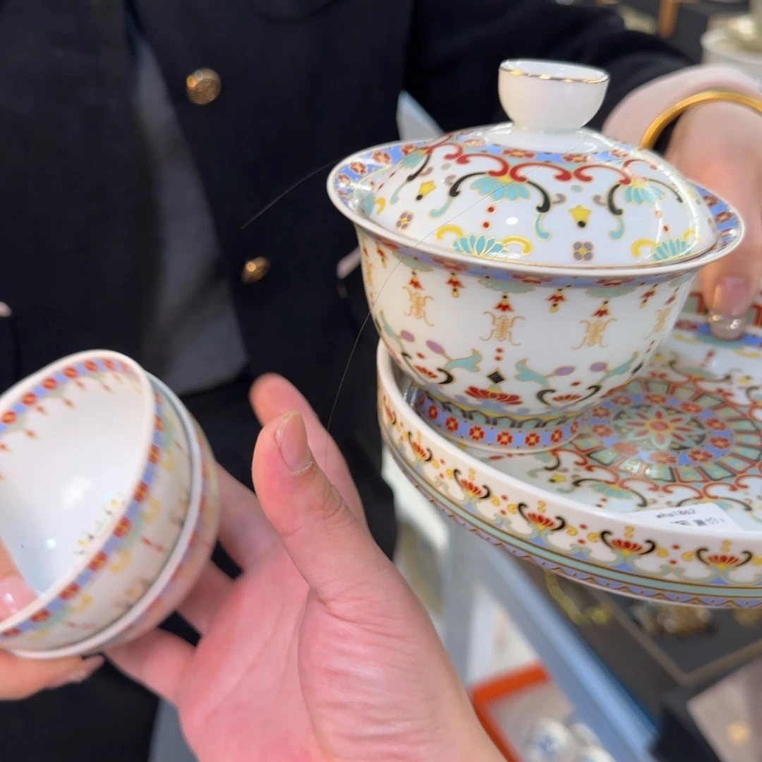 当代艺术家辞典等多