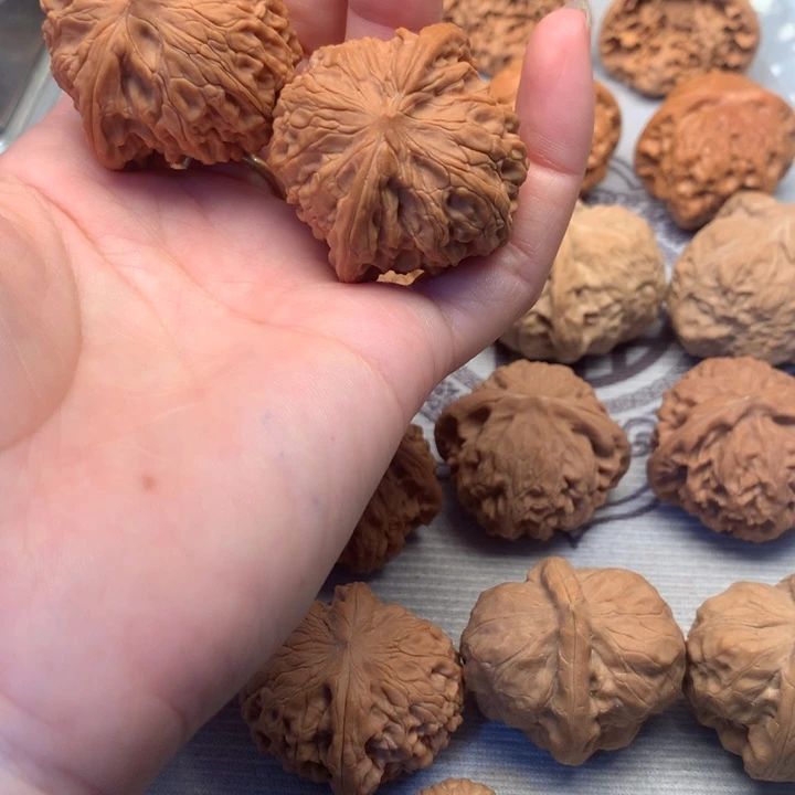 给***赞把件文玩核桃磨盘