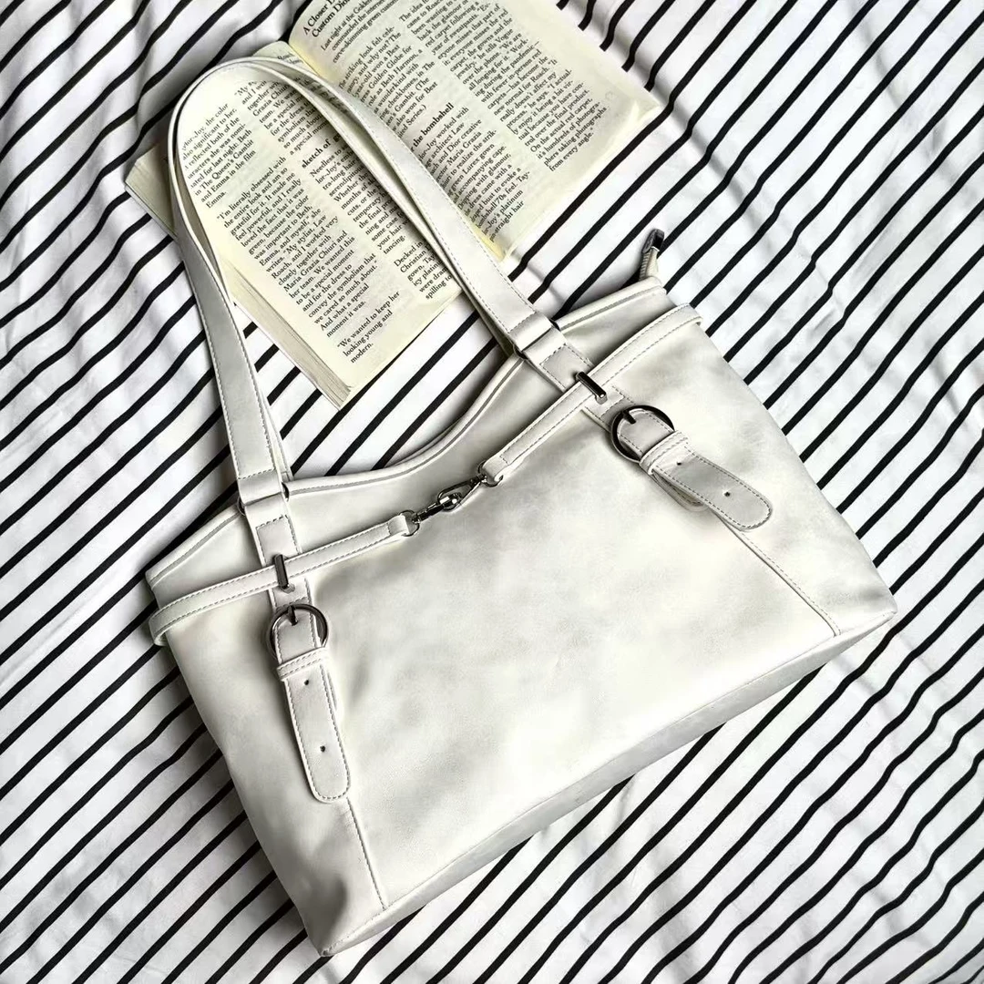 一张同学《长约38宽13高24cm》手提单肩腋下包C8877白