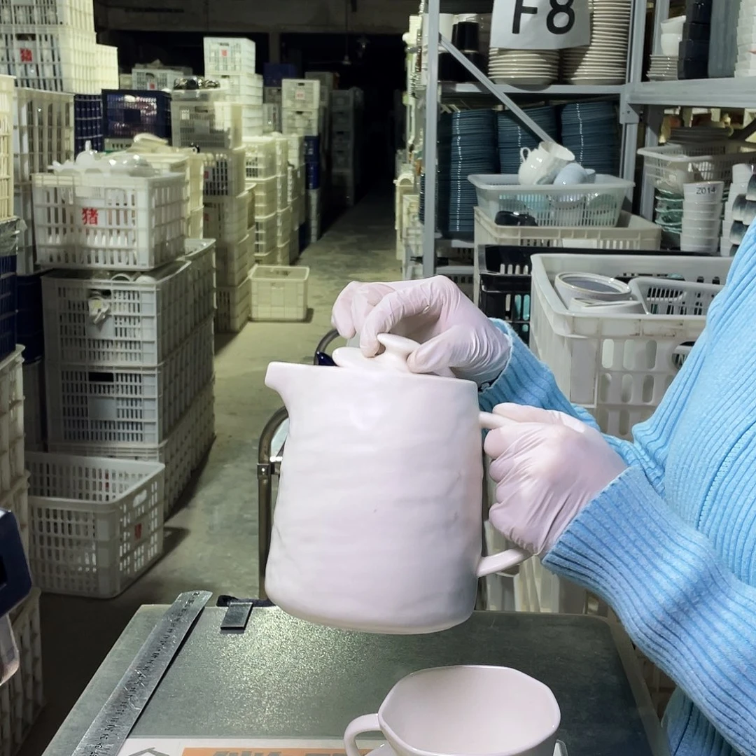 瓷片331            1壶2杯2碟