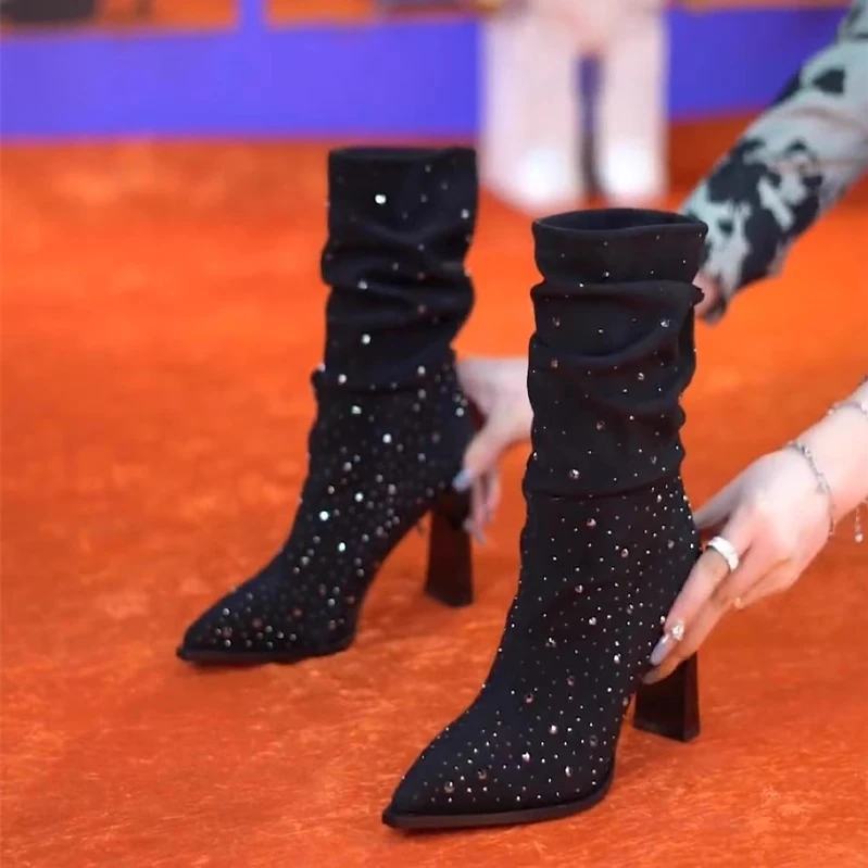 欧美时尚堆堆袜筒高跟单靴2025秋冬款尖头水钻闪耀褶皱中筒瘦瘦靴