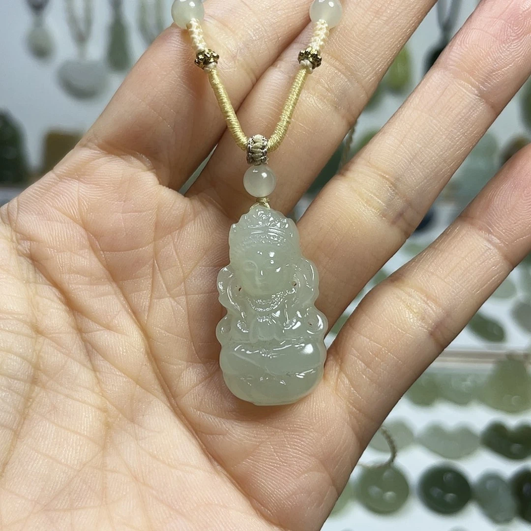 颈饰未镶嵌和田玉