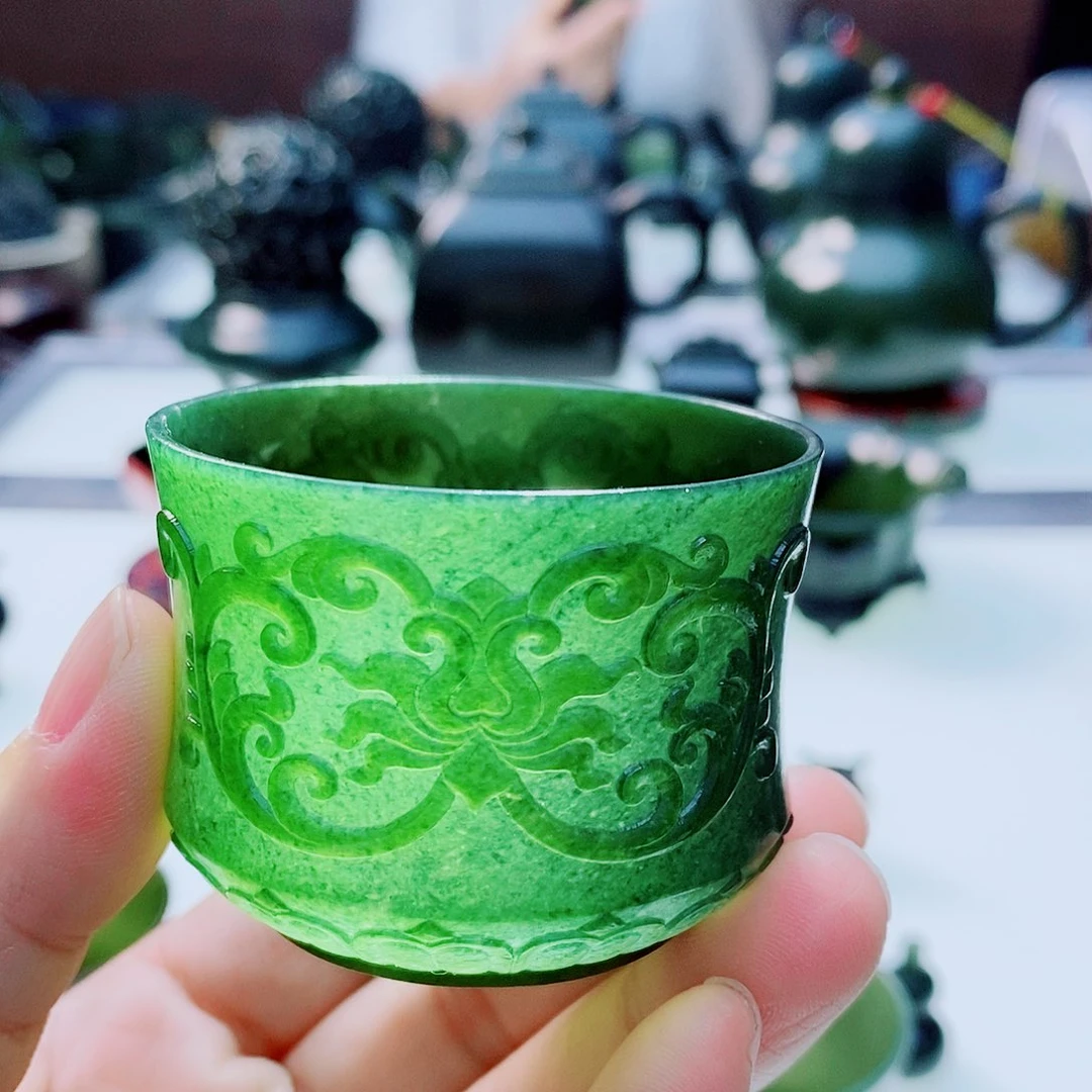 未镶嵌和田玉摆件