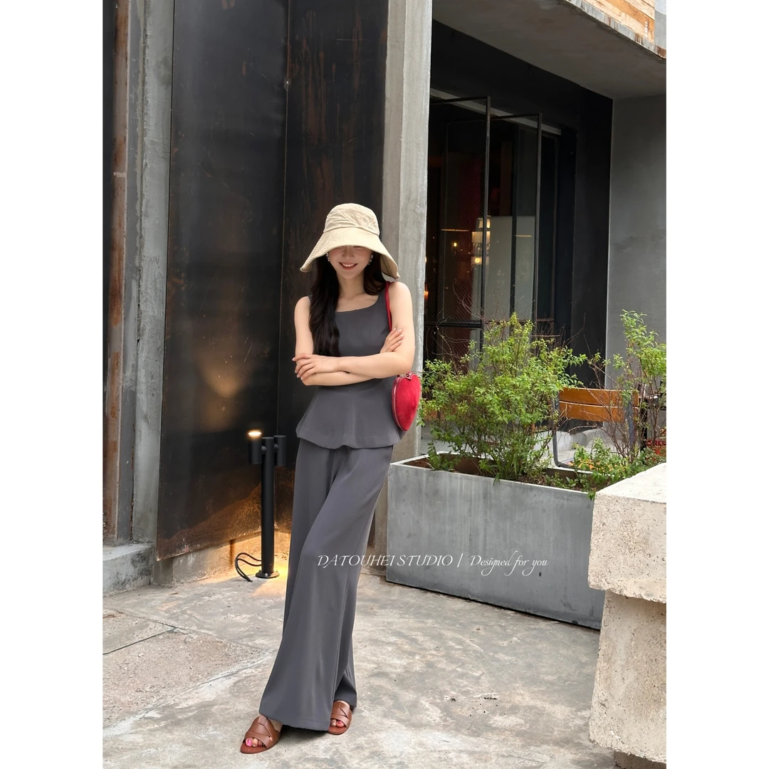 大头黑STUDIO【灰色剪影】2025女夏气质上衣裤子套装D225A08026