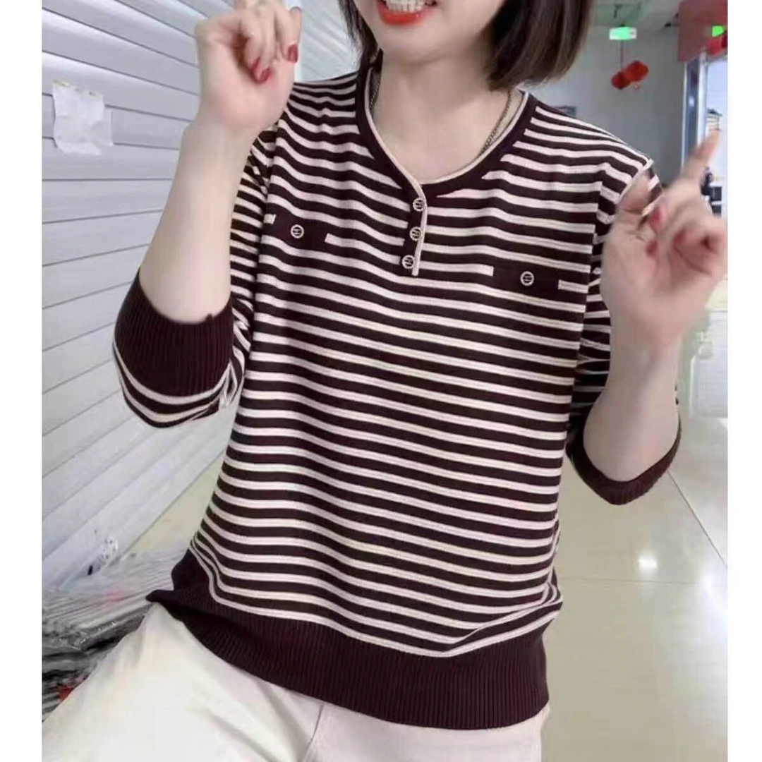 2025新款妈妈秋装气质条纹打底衫时尚长袖上衣服中老年女秋装