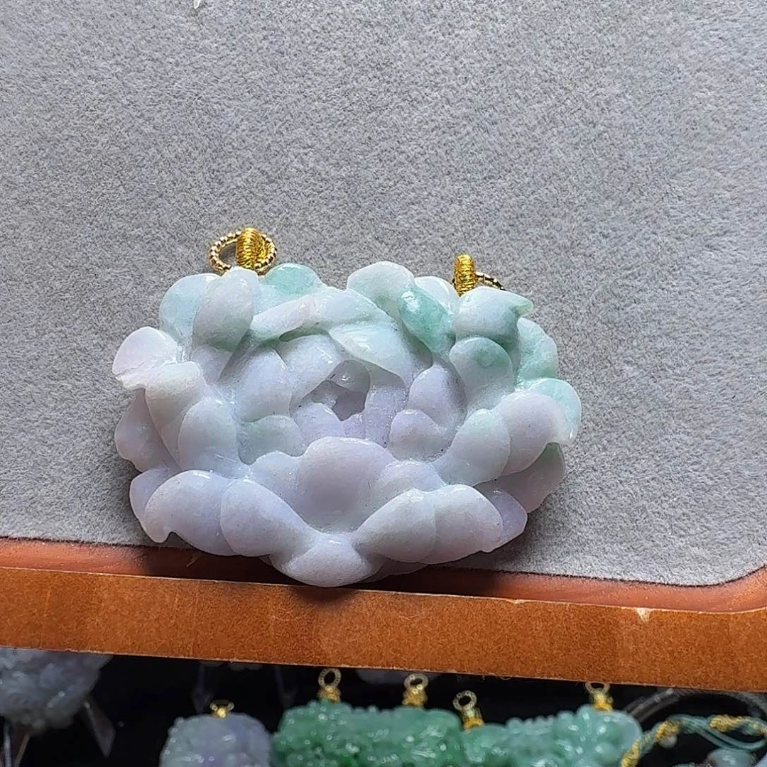 吊坠(赠链)未镶嵌翡翠