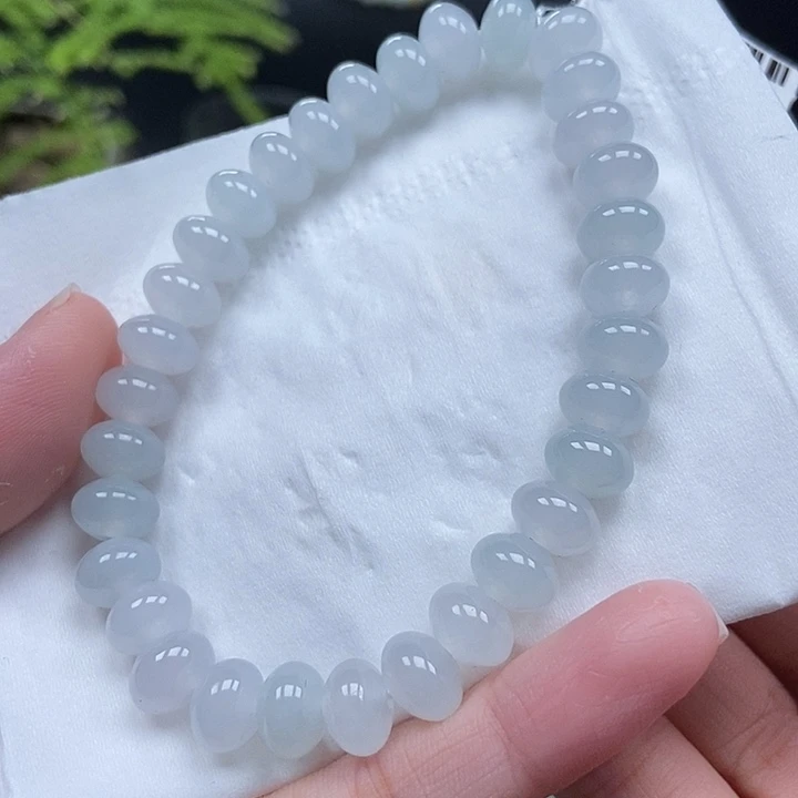 翡翠挂件未镶嵌珠链