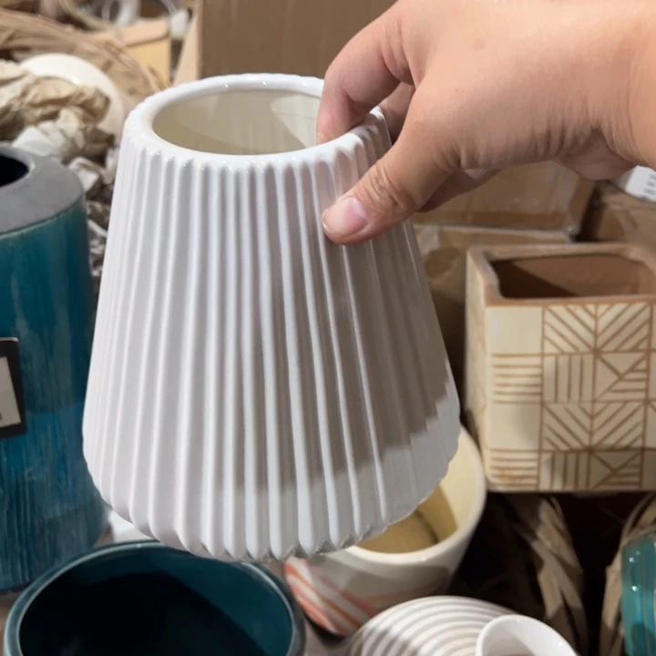 陶瓷花瓶摆件外贸出口微瑕捡漏高18口8公分