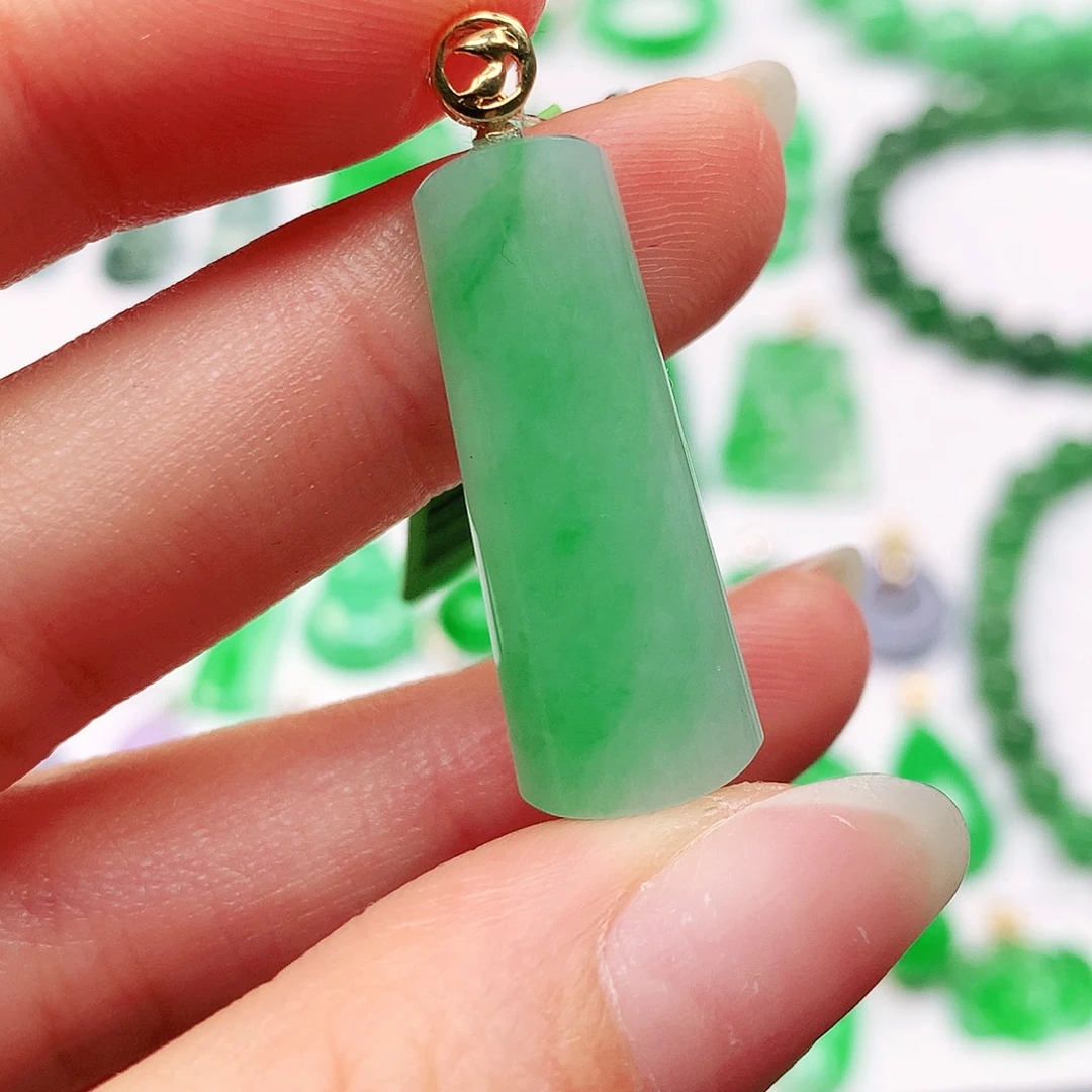 吊坠(不含链)18K金镶嵌翡翠