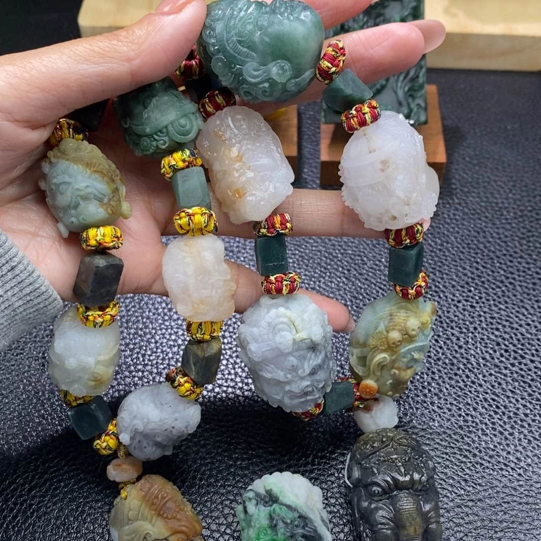 定制翡翠未镶嵌云**步