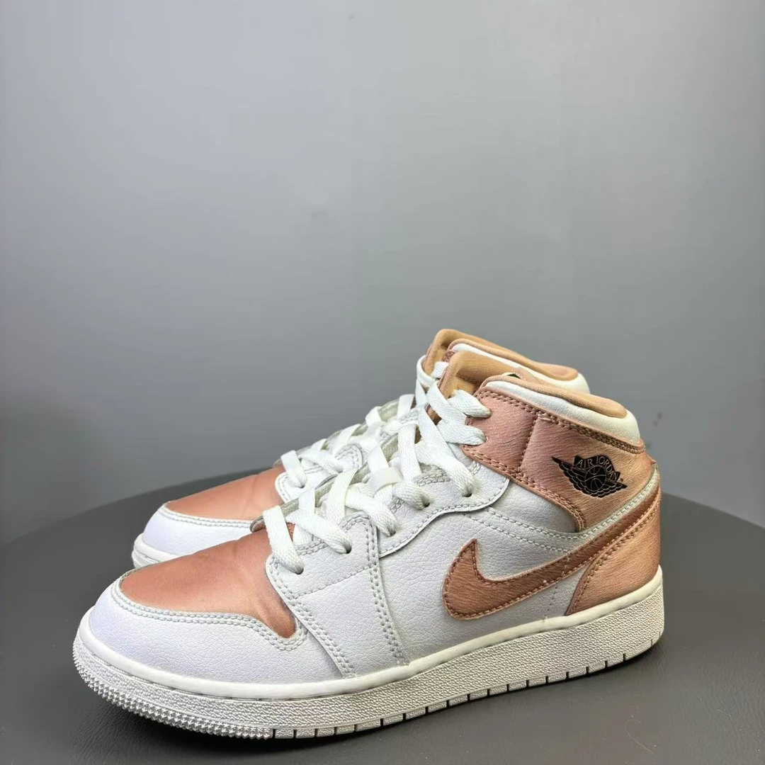 95新 AIR JORDAN 38码 AJ1玫瑰金球鞋 非原盒