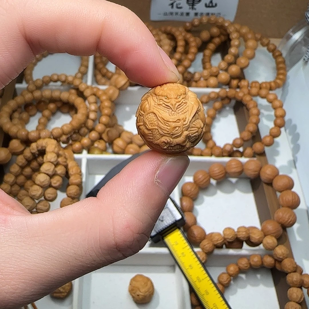 吊坠猴头核桃大鹏鸟