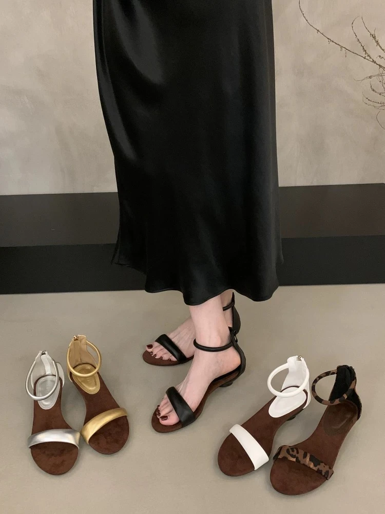 法式设计感~2025夏季新款低跟时尚百搭露趾晚晚鞋女复古仙女凉鞋