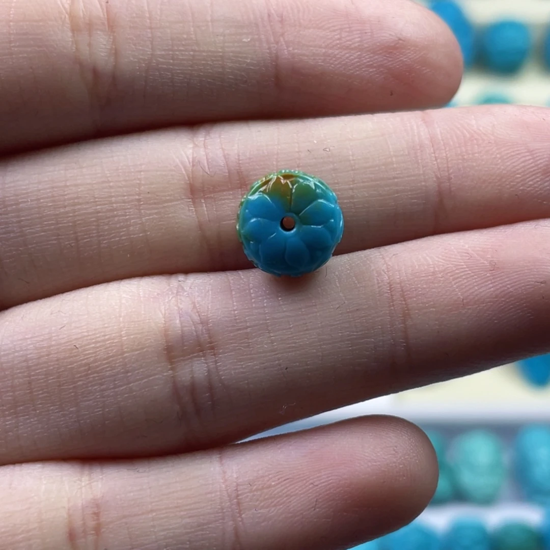 绿松石未镶嵌天然原矿绿松石雕件