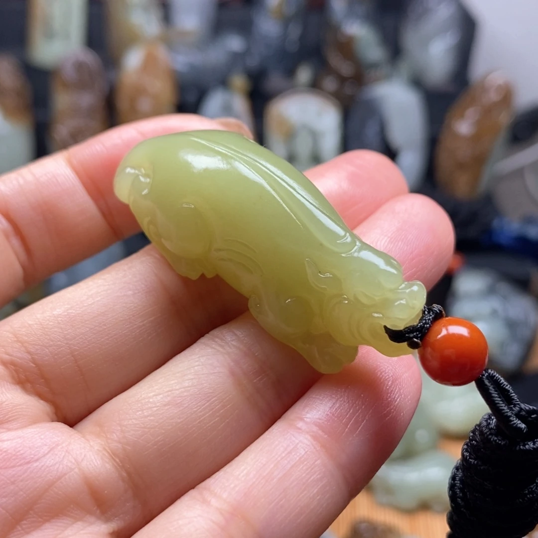 和田玉未镶嵌挂件