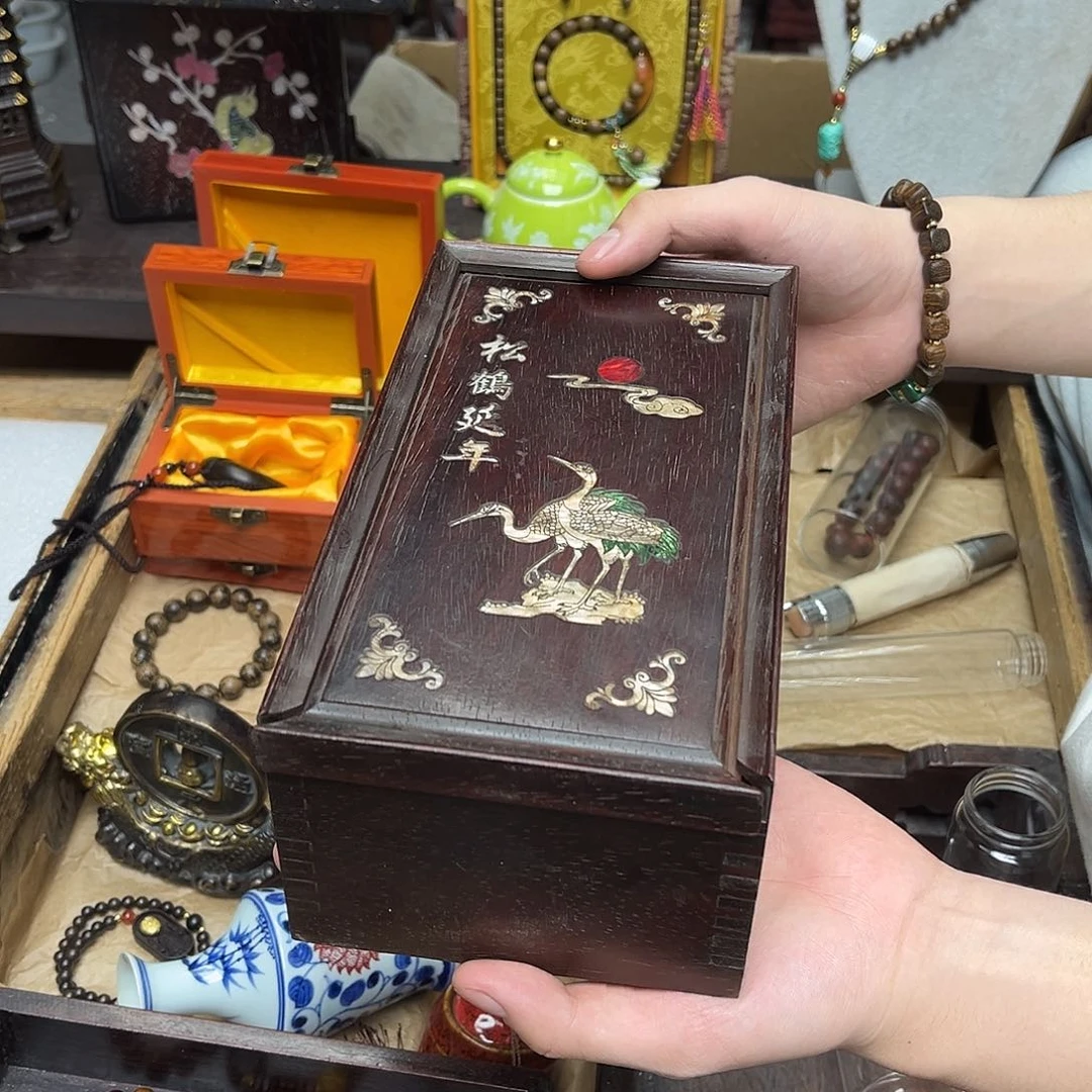 大叶紫檀（黑酸枝木类）