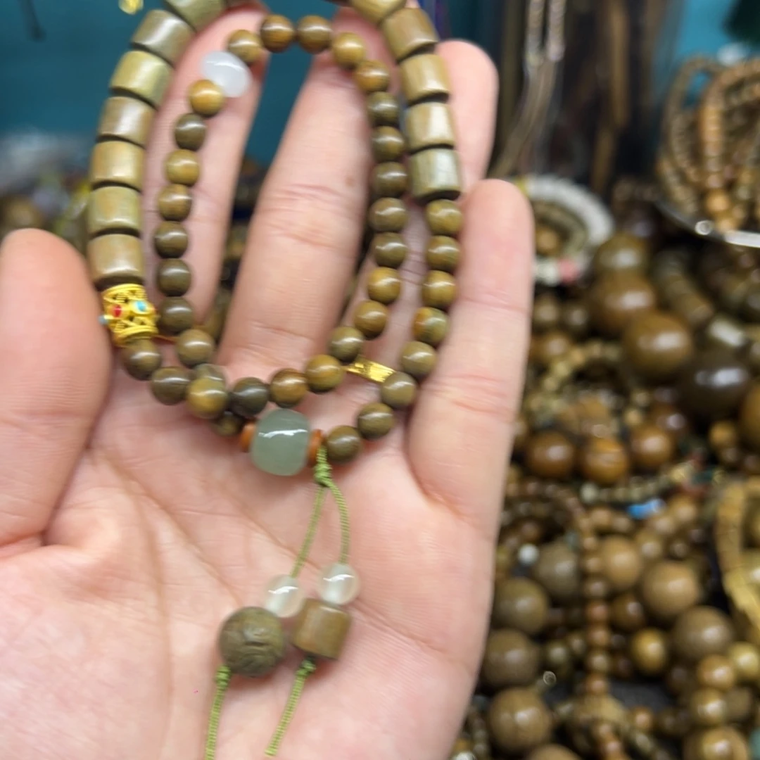 无事牌维腊木（绿檀）