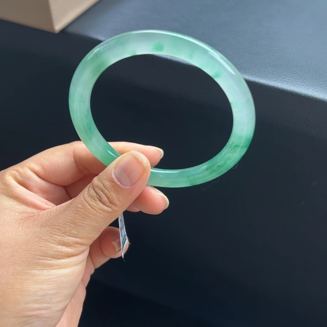 石英质玉未镶嵌手镯非洲翠6061