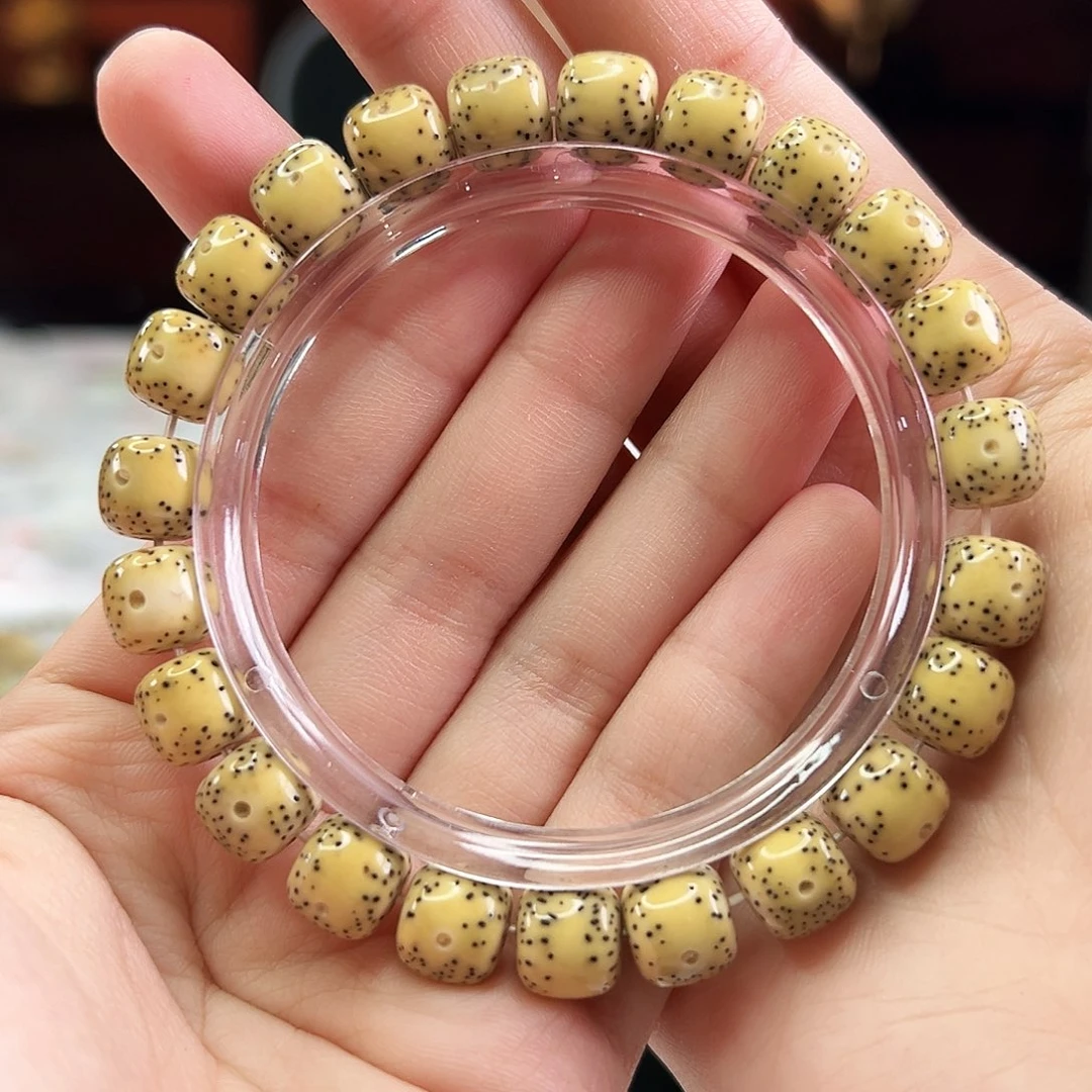 彤***垚星月菩提手串Fqh10*9