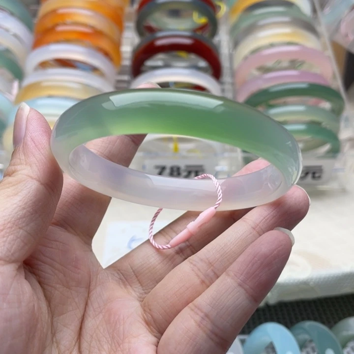 手镯玛瑙/玉髓未镶嵌57圈口