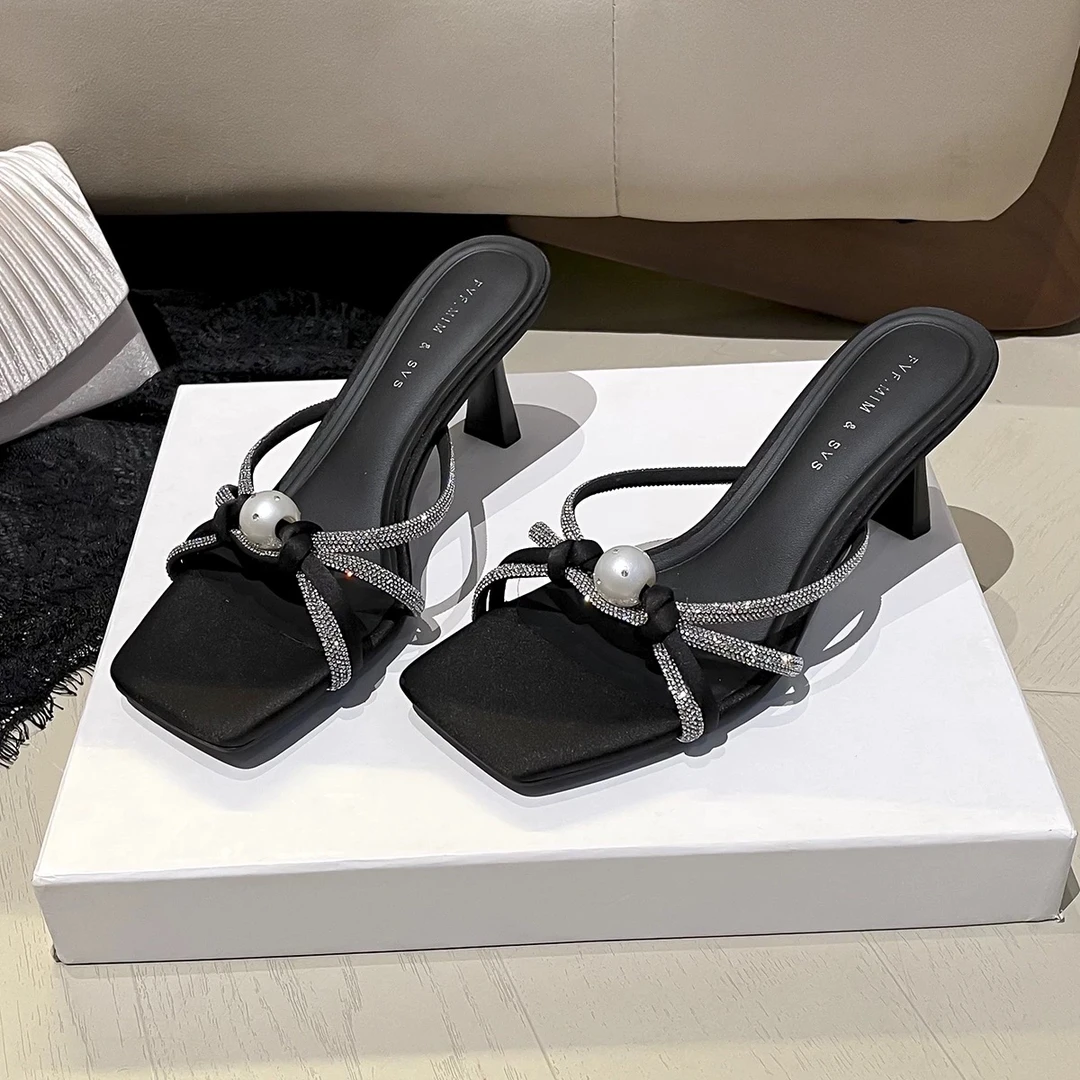 5070-3黑色细跟高跟鞋