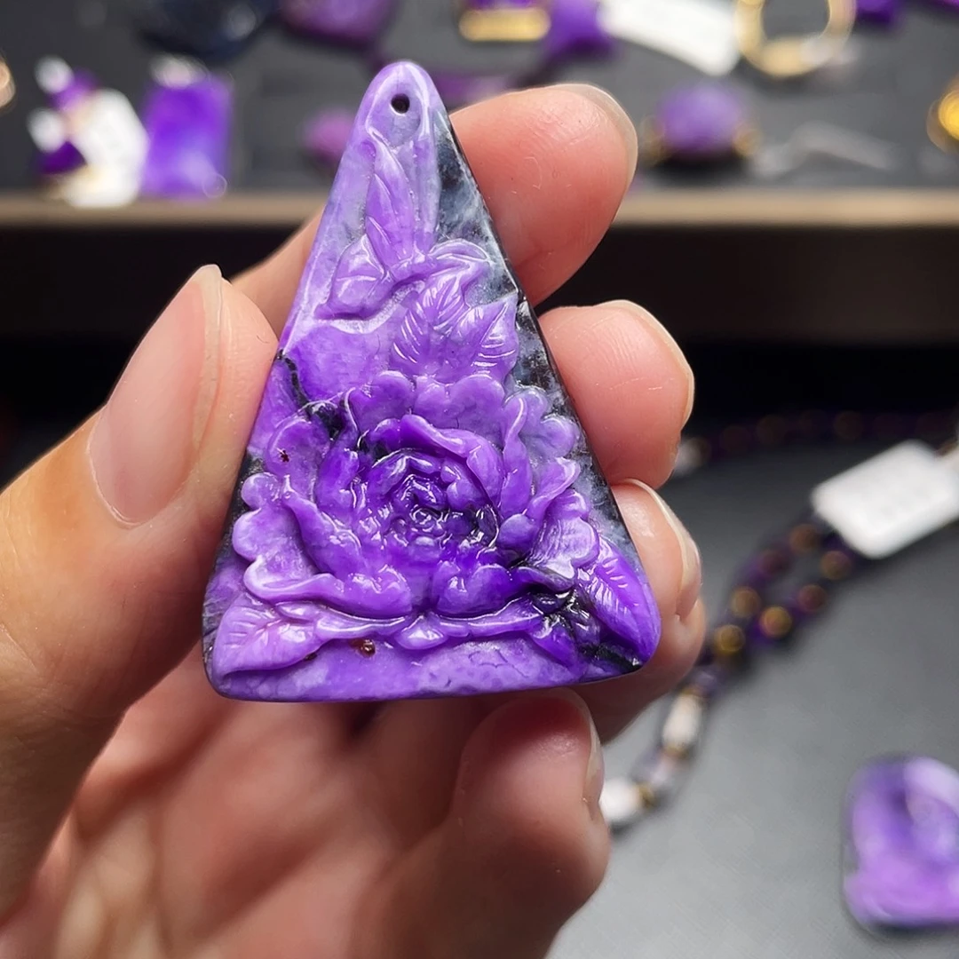 未镶嵌苏纪石（舒俱来）吊坠