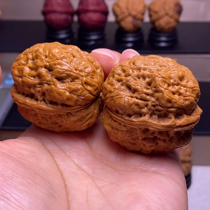 文玩核桃把件黄金蟒15