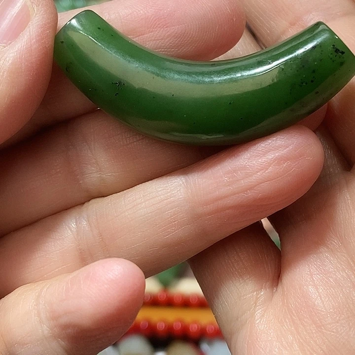 简***单和田玉（糖玉）未镶嵌颈饰
