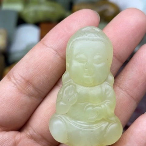 蛇纹石玉未镶嵌颈饰42