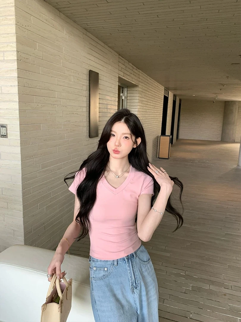 17820夏季小众新款简约修身显瘦气质v领T恤上衣女