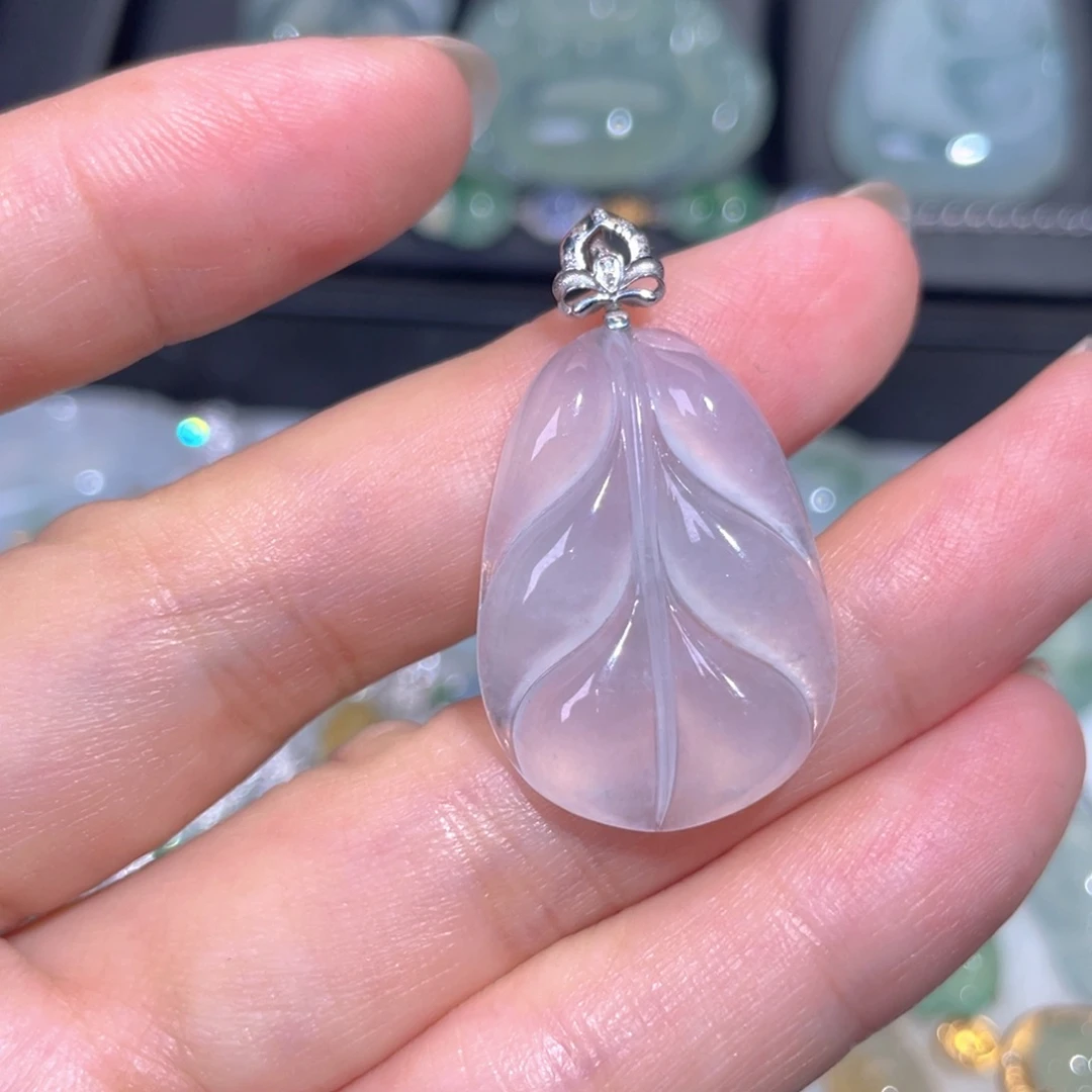 颈饰18K金镶嵌翡翠翡翠