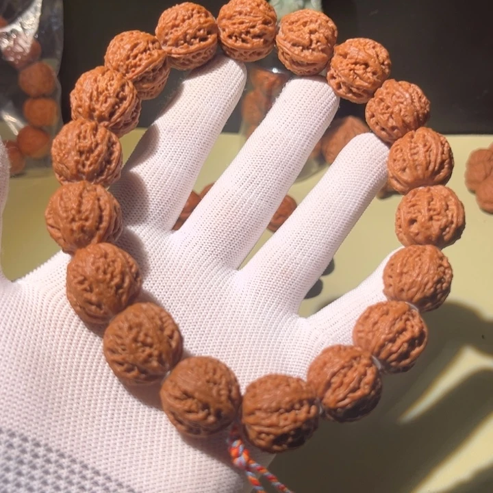 文玩核桃手串…………5