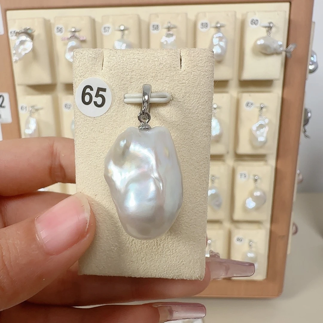 淡水珍珠合金颈饰