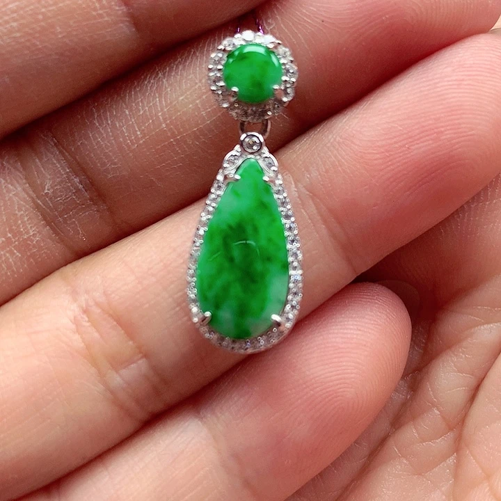 翡翠颈饰银S925镶嵌翡翠