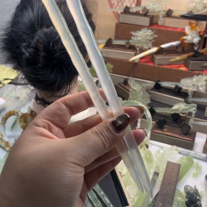 是***呀蛇纹石玉合金发饰