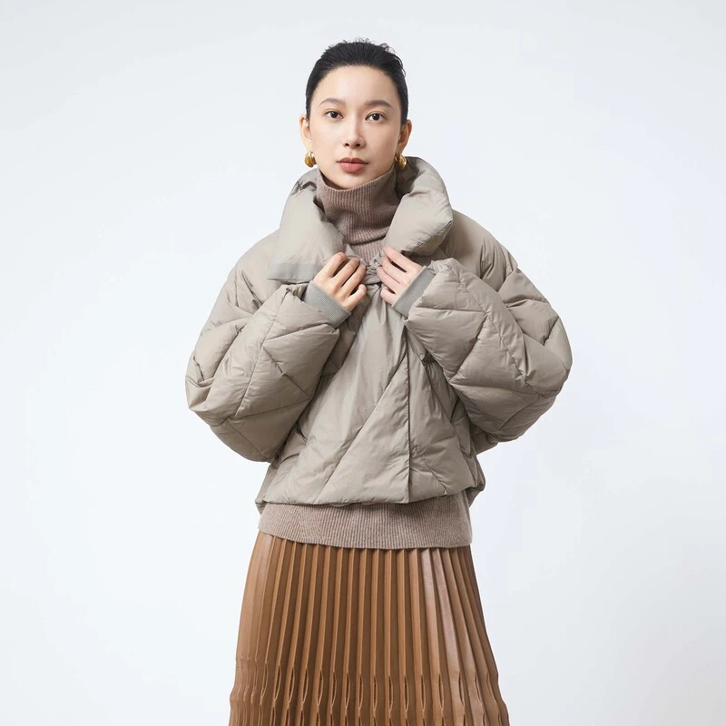 sdeer圣迪奥女装时尚立领菱格茧型宽松羽绒服S24483107