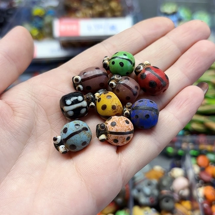 琉璃颈饰花大姐11111