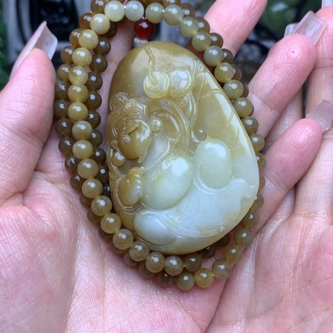 翔****和田玉未镶嵌颈饰
