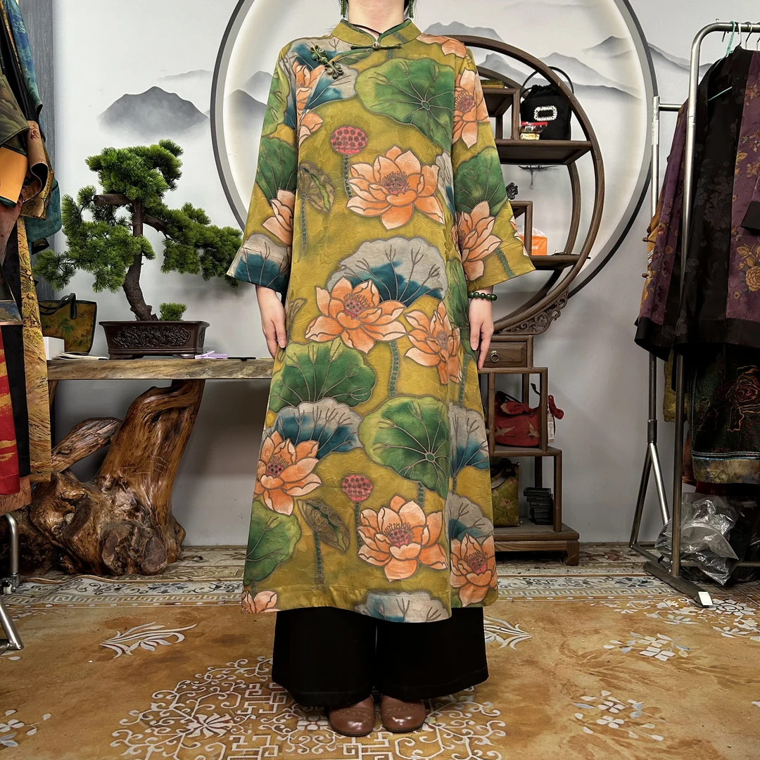 60姆米绿色透彩手绘100桑蚕丝款香云纱